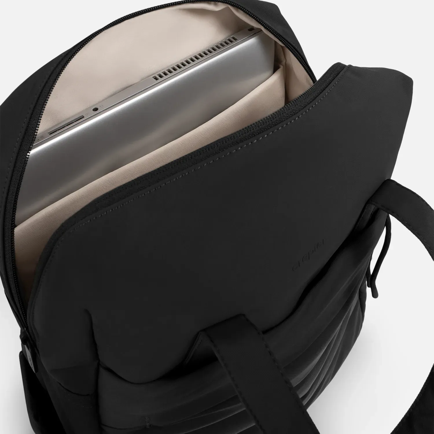 CREPIER Mochila Crepier Mujer Cleo Mediano color negro | Platanitos