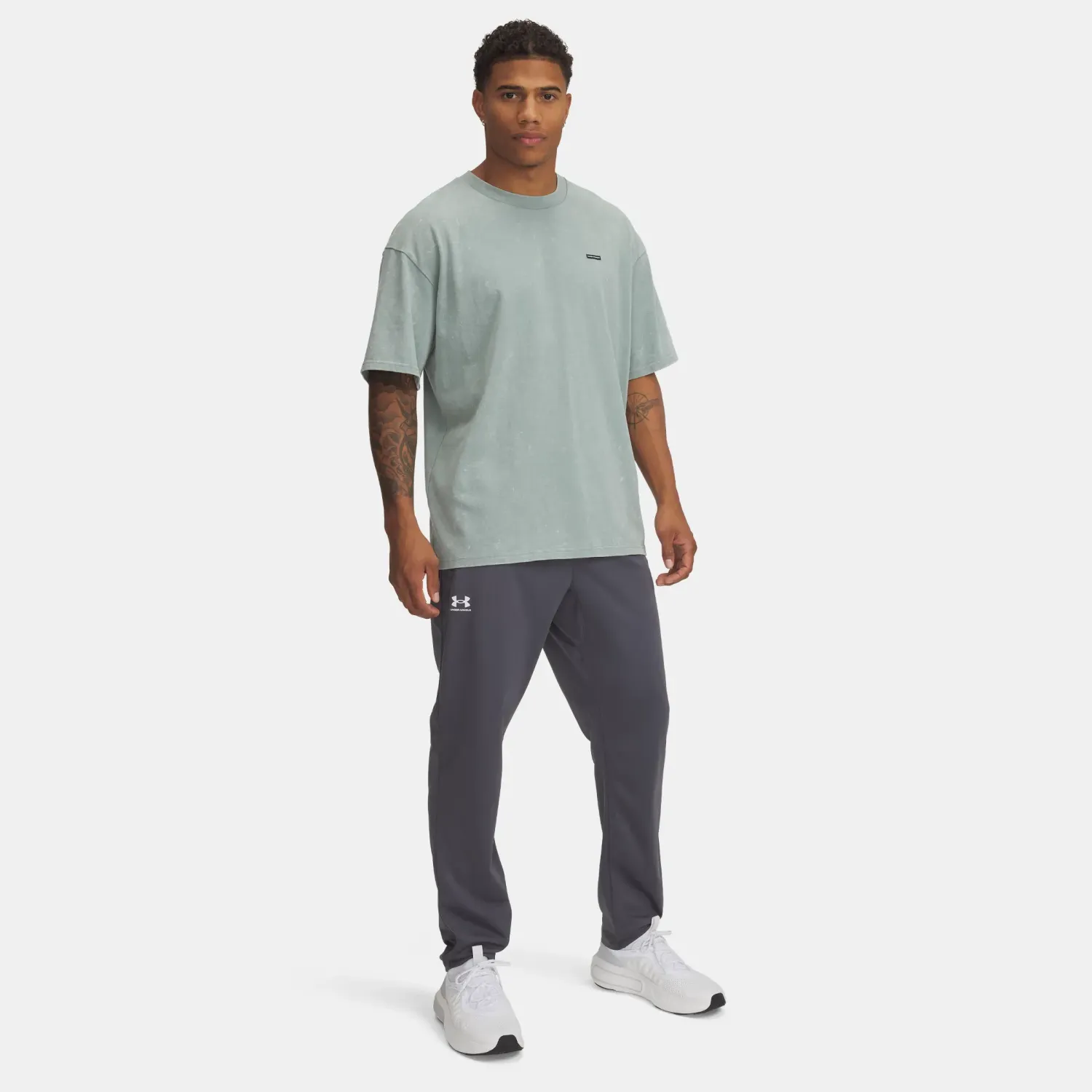 Under Armour Pantalon Under Armour Deportivo Hombre Sportstyle Brawler color gris | Platanitos