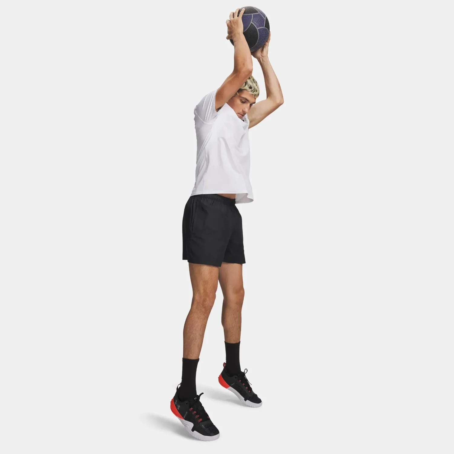 Short Under Armour Training Hombre Tech Woven 5in color negro | Platanitos