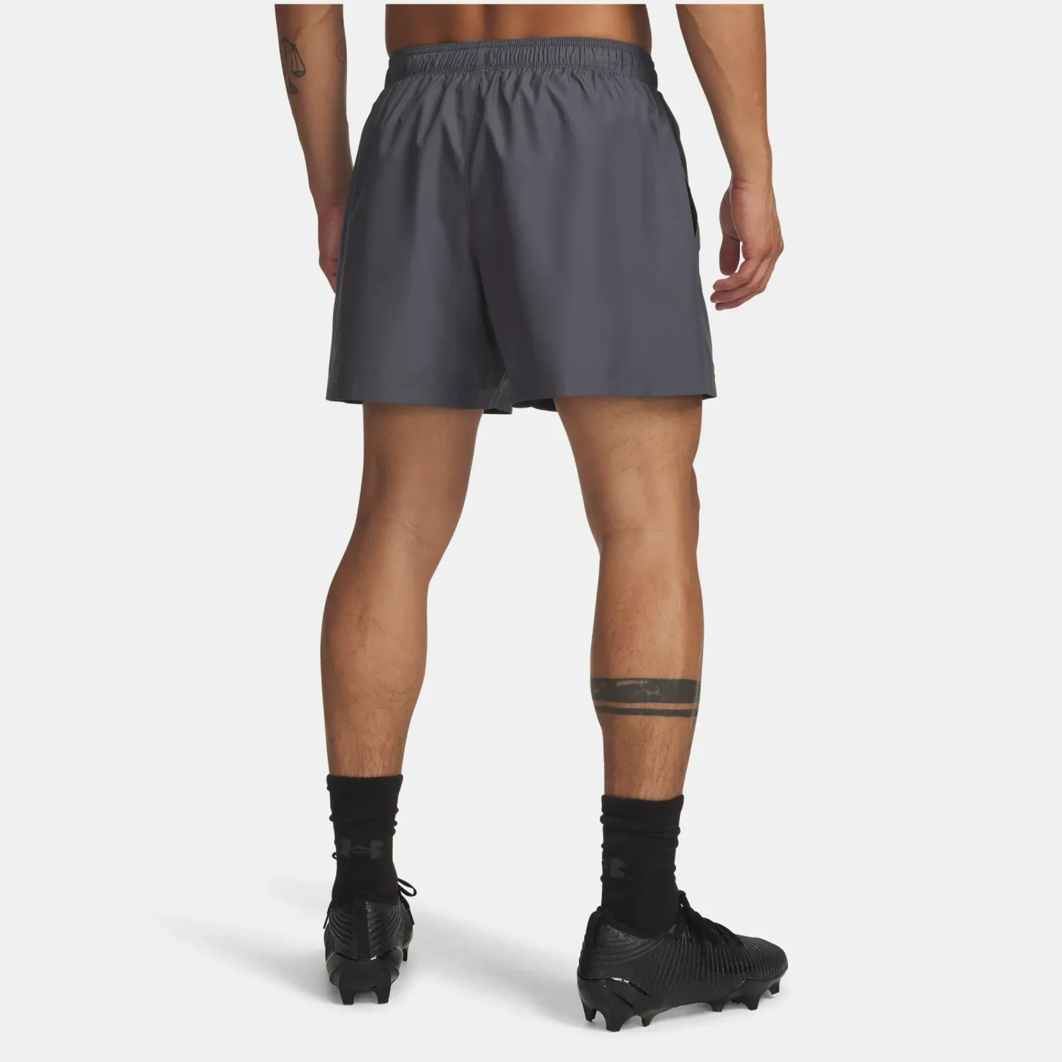Short Under Armour Training Hombre Tech Woven 5in color gris | Platanitos