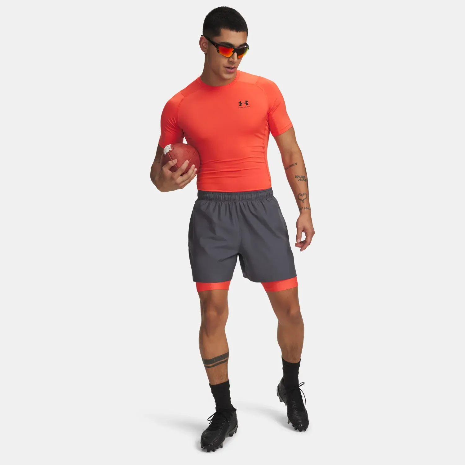 Short Under Armour Training Hombre Tech Woven 5in color gris | Platanitos