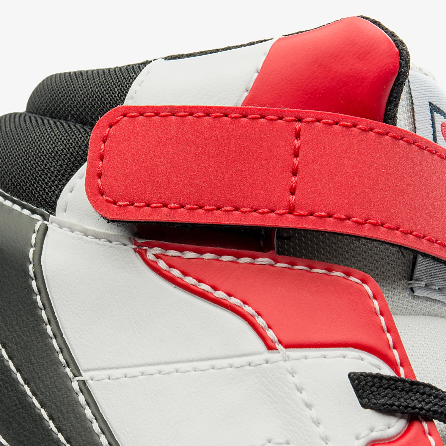 Fila Zapatillas Fila Urbanas Niño Acd Classic Mid color blanco / rojo | Platanitos