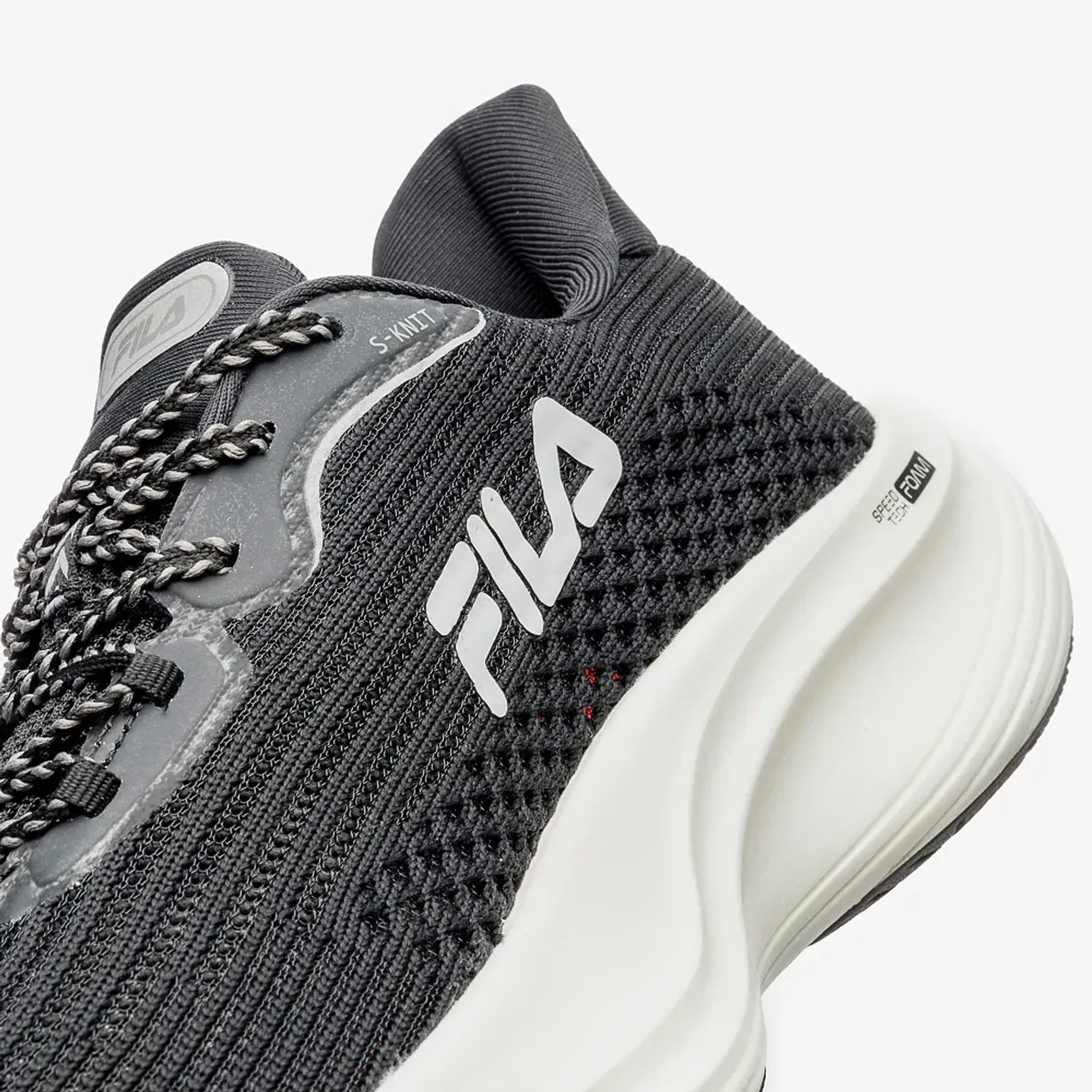 Zapatillas Fila Running Hombre Racer Speedzone color negro / blanco | Platanitos