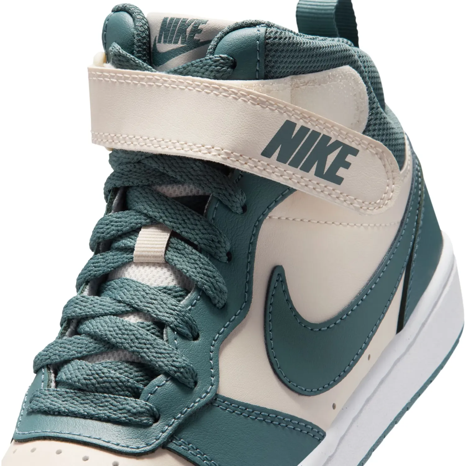 Nike Zapatillas Nike Urbanas Juvenil Court Borough Mid 2 Bg color blanco | Platanitos