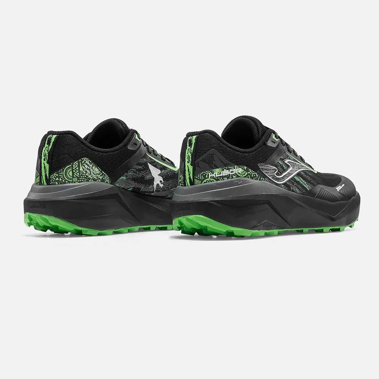 Zapatillas Joma Trail Running Hombre Kubor 2601 color negro | Platanitos
