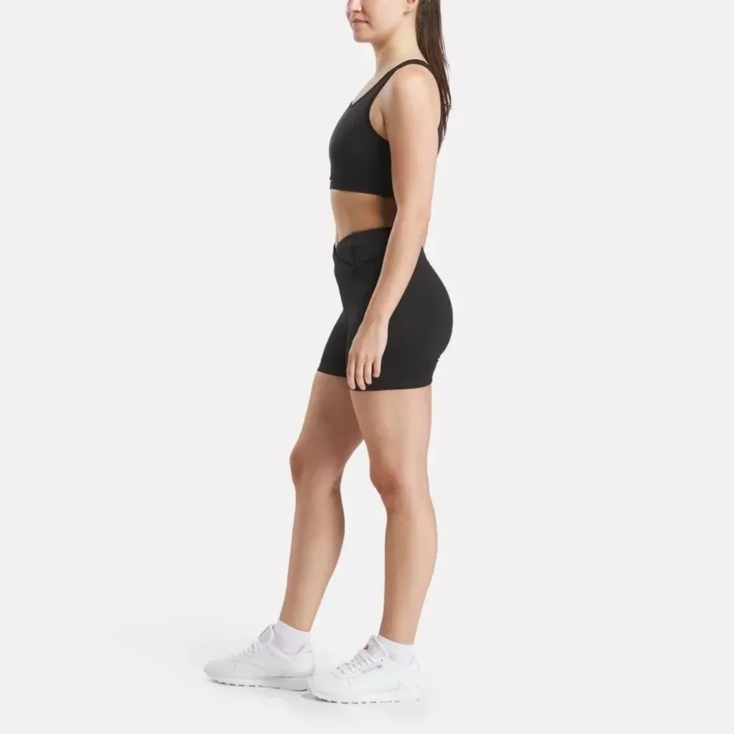 Short Reebok Training Mujer Core Train High Rise Bike Short color negro | Platanitos