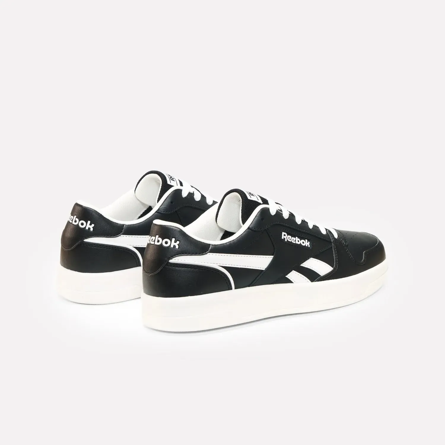 Reebok Zapatillas Reebok Urbanas Hombre Match Prime V2 color negro | Platanitos