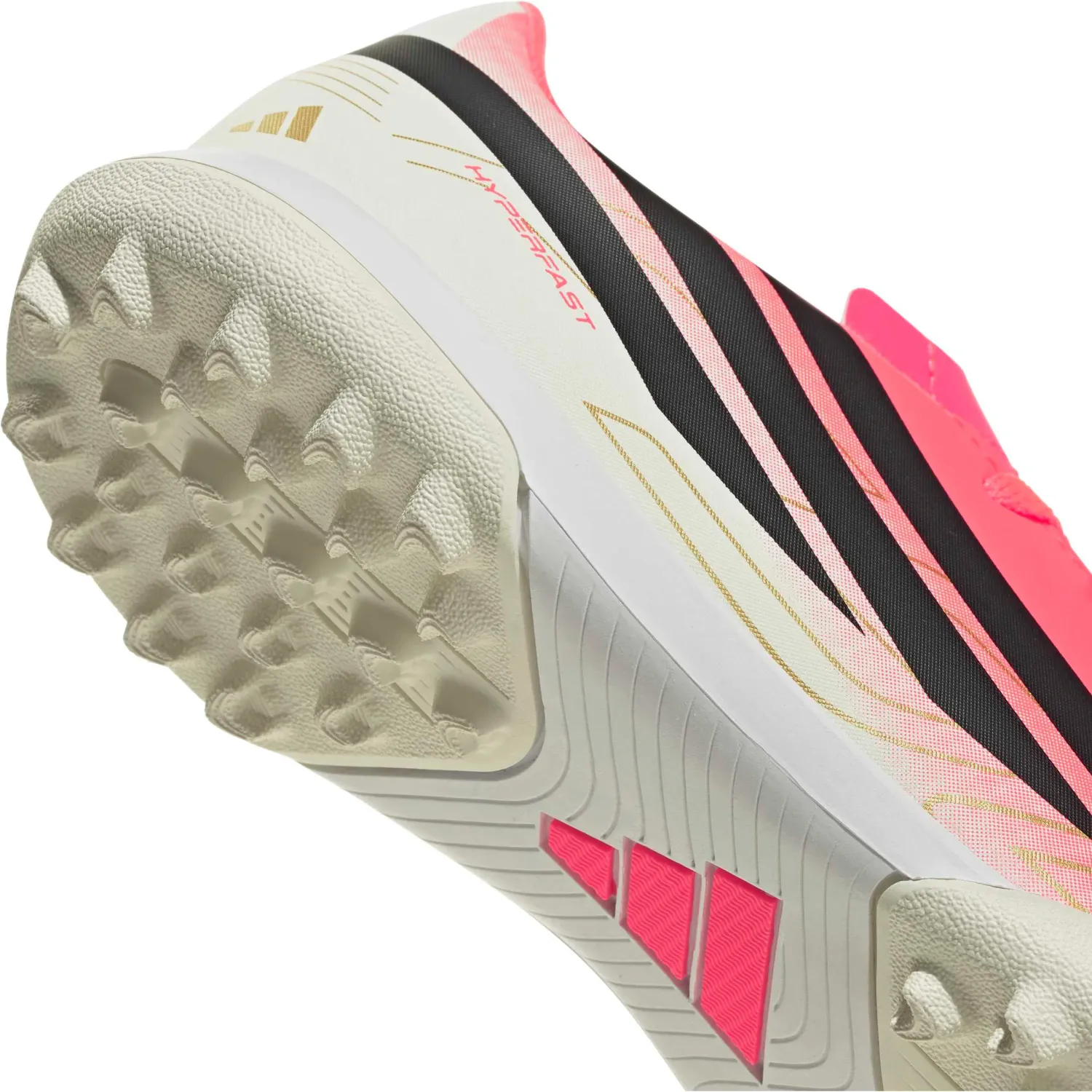 Zapatillas Adidas De Futbol Juvenil F50 Hyperfast Club Tf J color rosado/fucsia | Platanitos