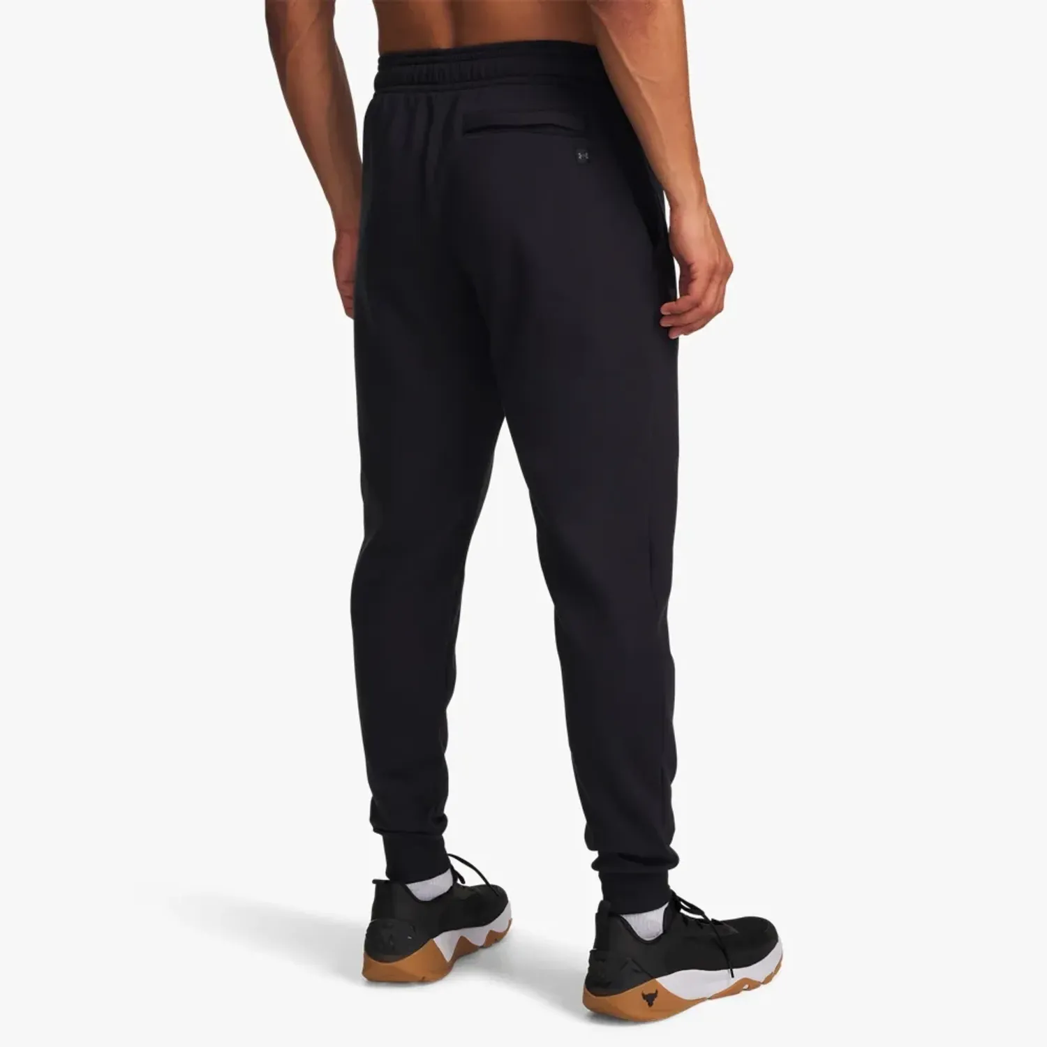 Pantalon Under Armour Urbana Hombre Project Rock Rival Fleece color negro | Platanitos