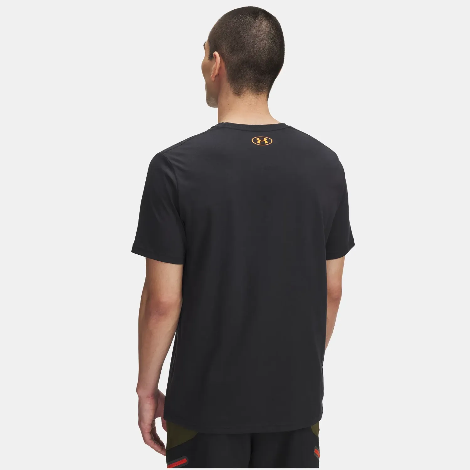 Polo Under Armour Urbana Hombre Circle Logo Stack Ss color negro | Platanitos