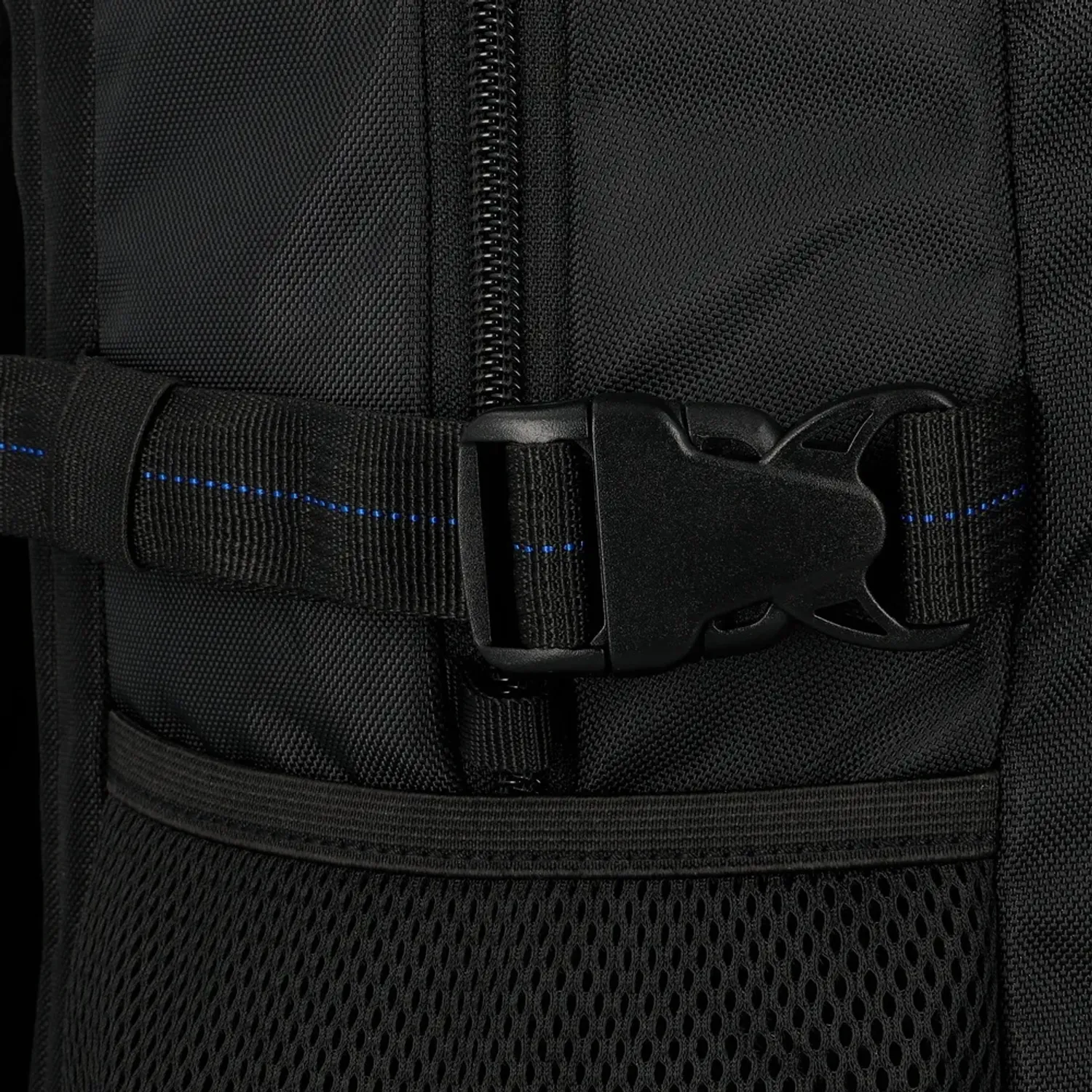 Mochila Xtrem Para Laptop Unisex 16plg Denver 6xt color negro | Platanitos