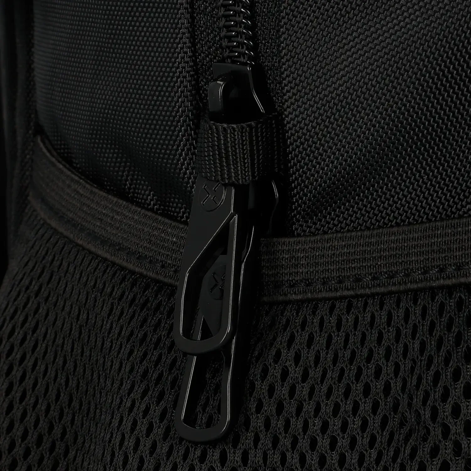 Mochila Xtrem Para Laptop Unisex 16plg Denver 6xt color negro | Platanitos