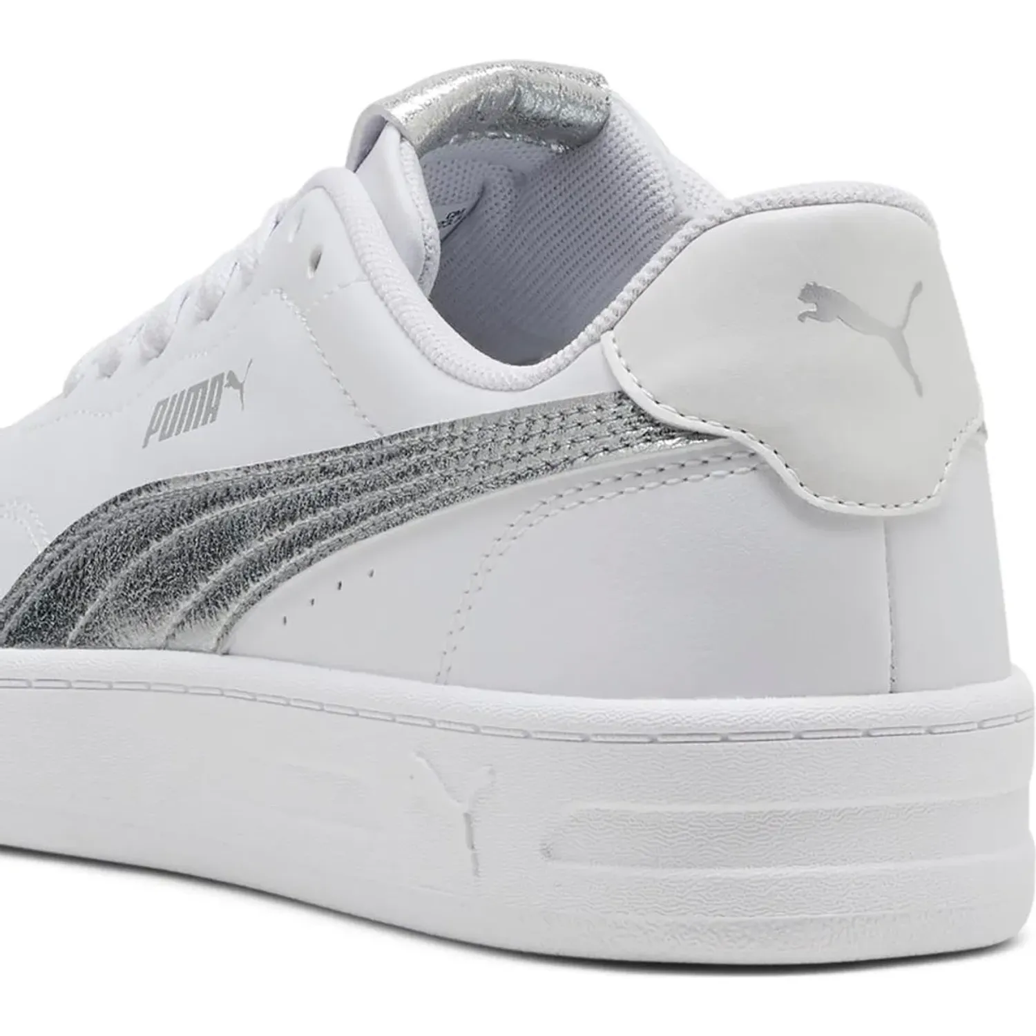 Zapatillas Puma Urbanas Mujer Court Lally Metallic Whisper color blanco | Platanitos