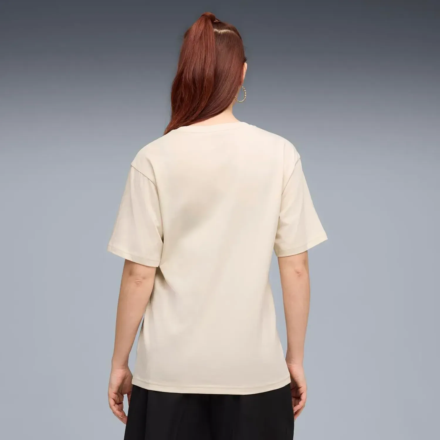 Puma Polo Puma Deportivo Mujer Ess Graphic Animal Relaxed Tee color beige | Platanitos