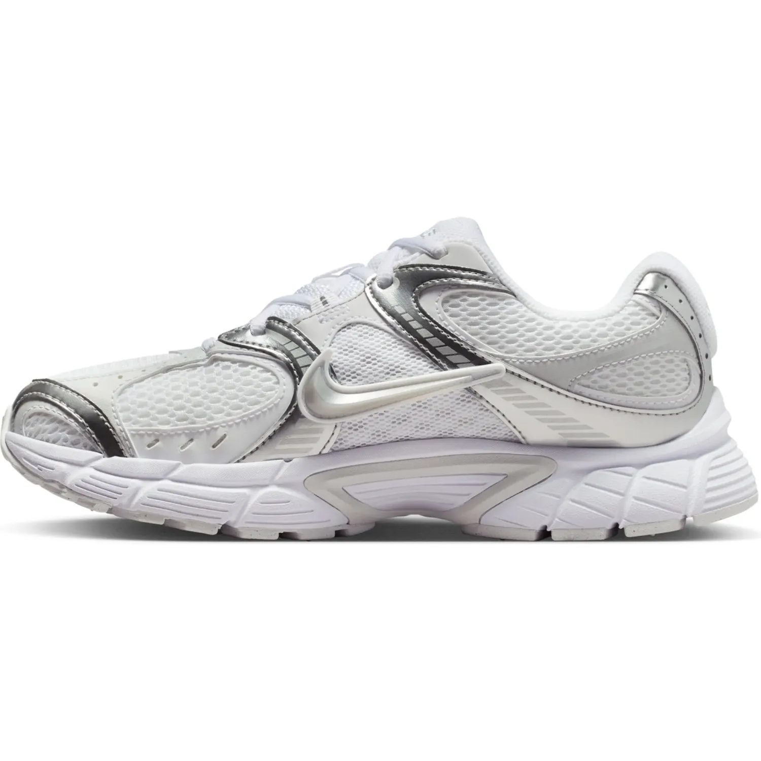 Zapatillas Nike Urbanas Mujer V5 Rnr color blanco / metalizado | Platanitos