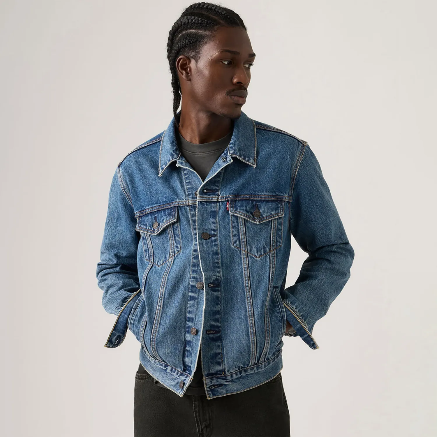 Levis Casaca Levis Jeans Hombre Denim Trucker color azul intermedio | Platanitos
