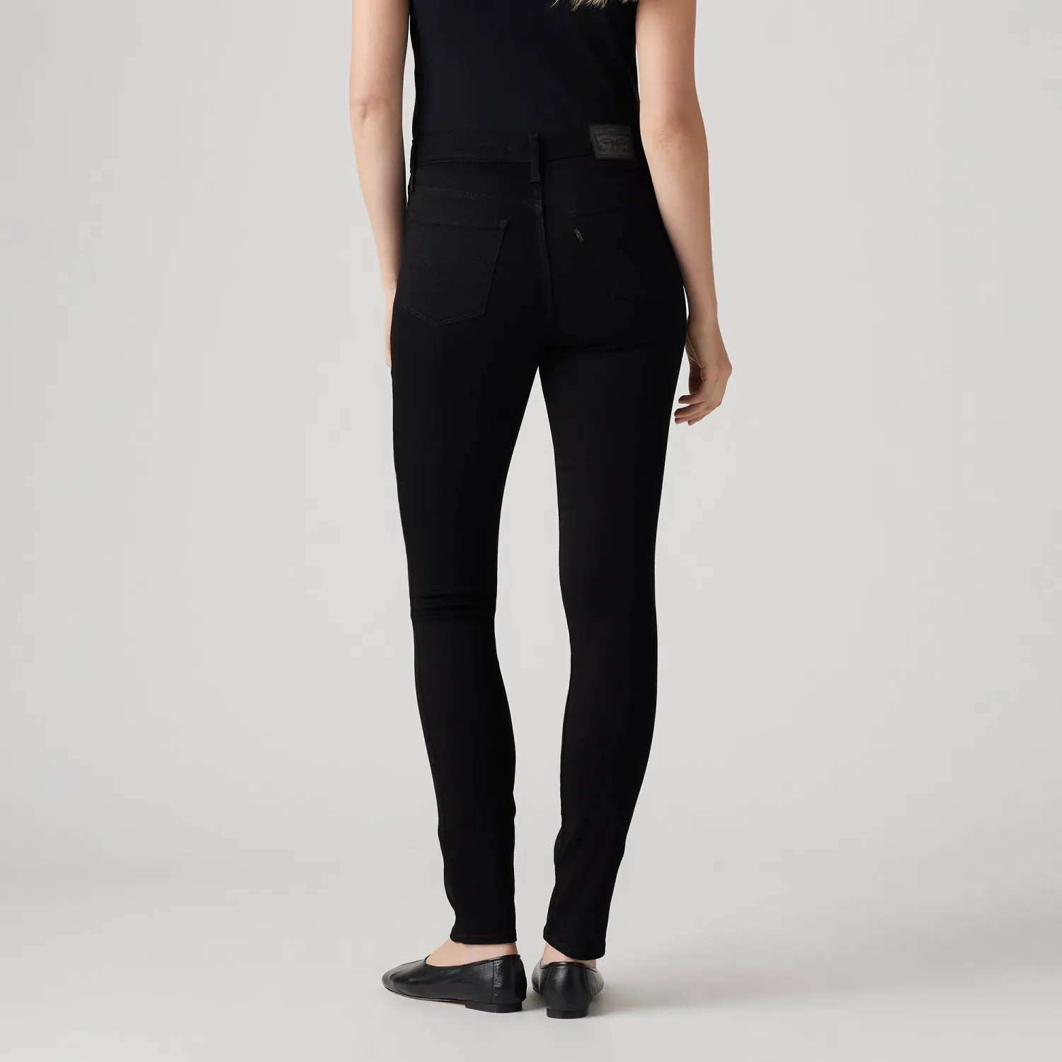 Levis Pantalon Levis Jeans Mujer 311 color negro | Platanitos