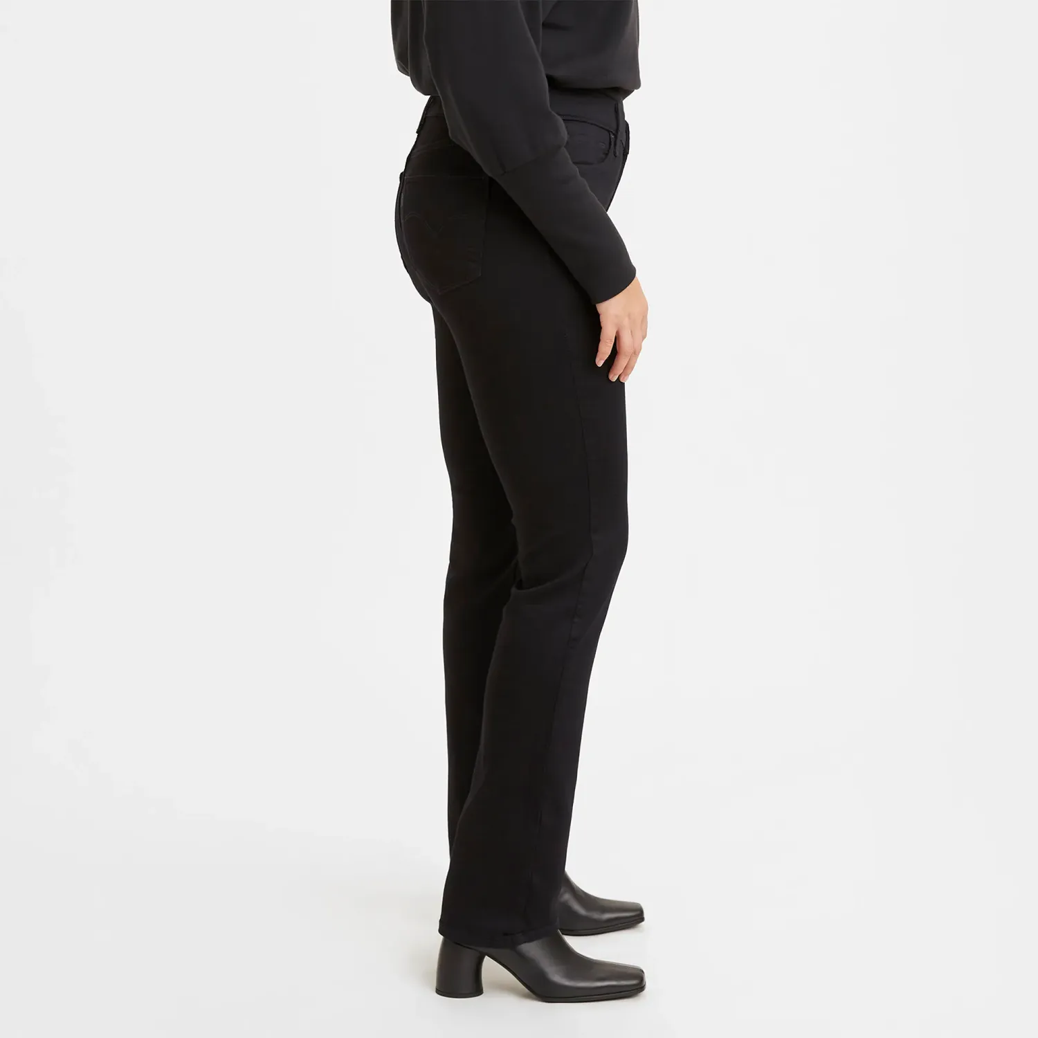 Levis Pantalon Levis Jeans Mujer 314 color negro | Platanitos