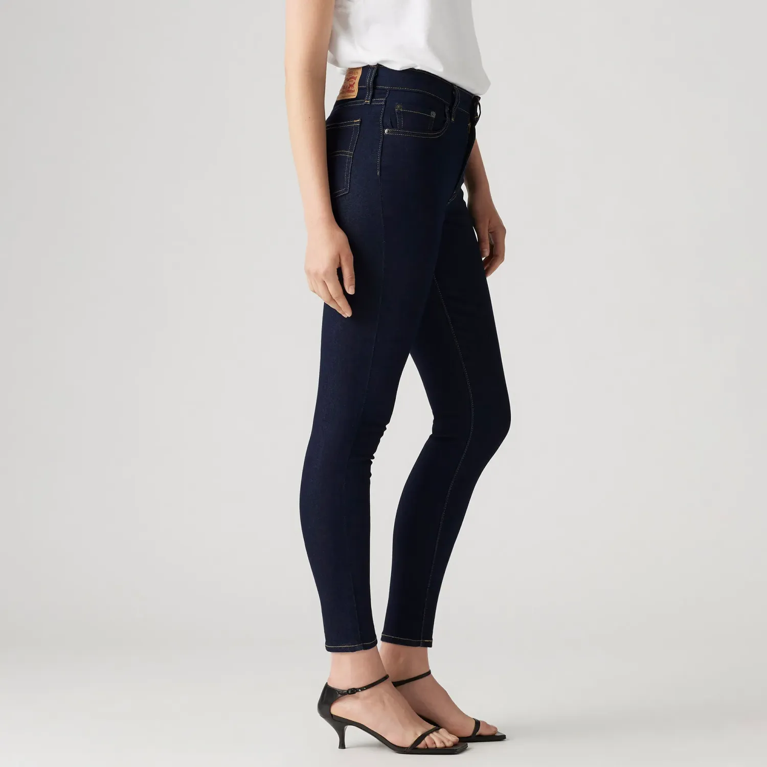 Pantalon Levis Jeans Mujer 721 color grafito | Platanitos