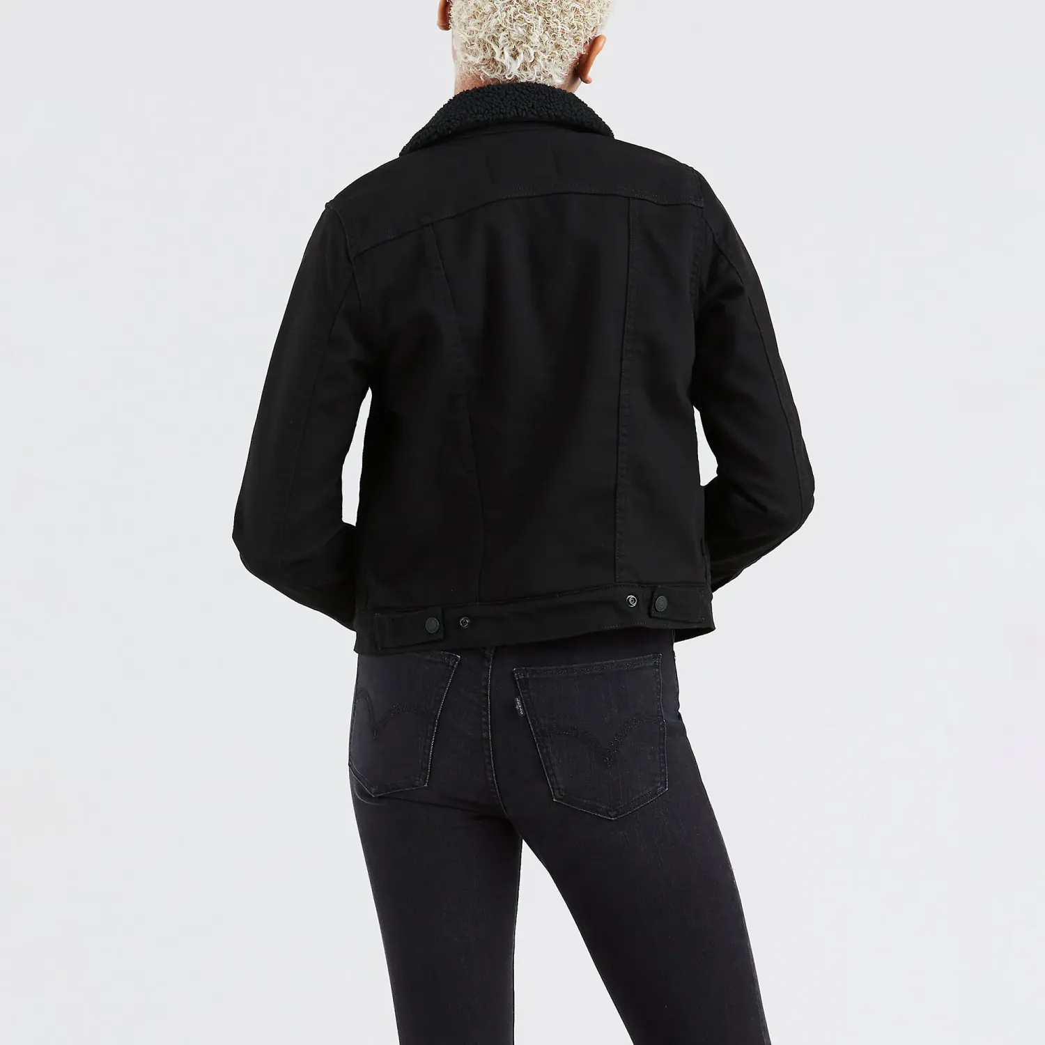 Levis Casaca Levis Jeans Mujer Denim Sherpa Trucker color negro | Platanitos