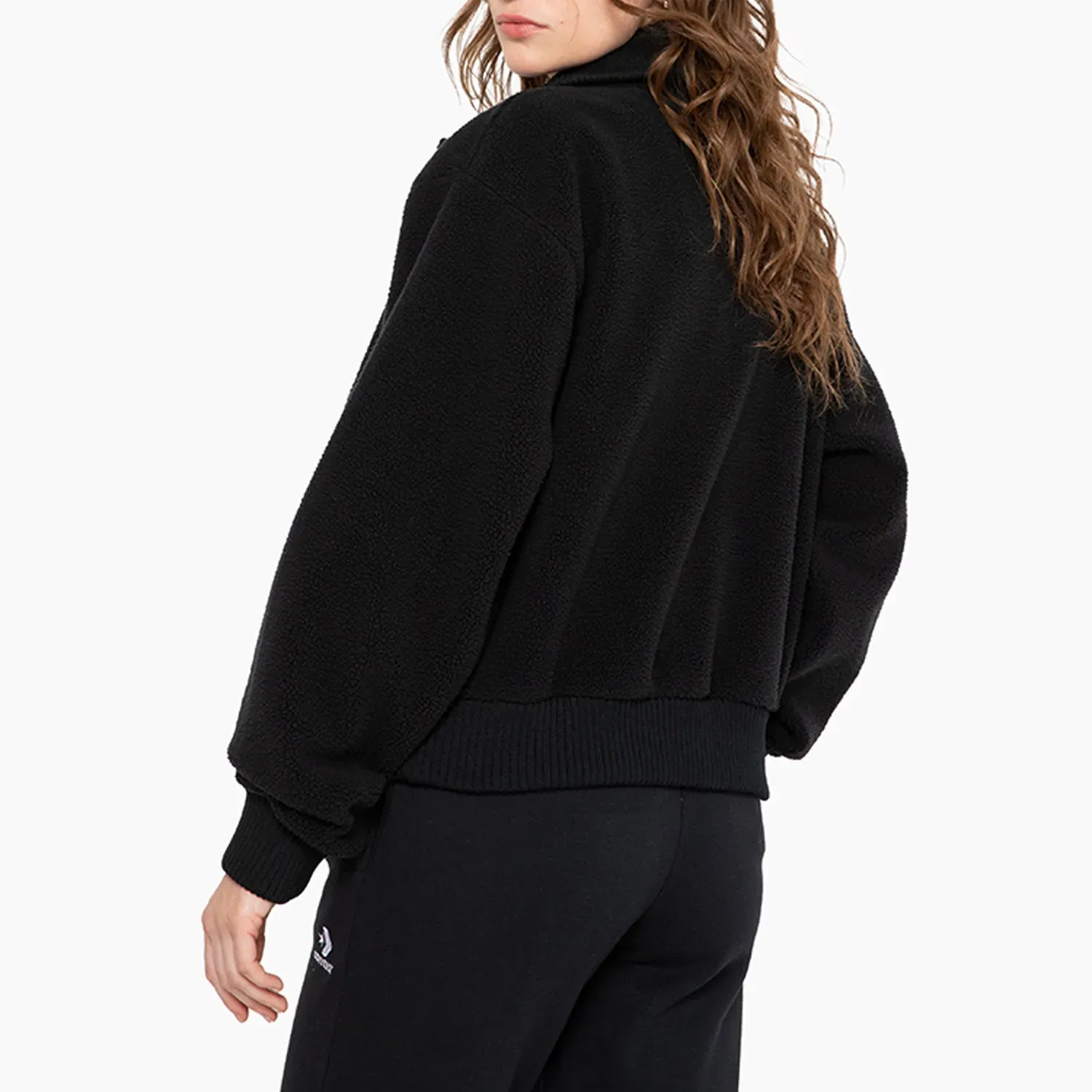 Casaca Converse Mujer Sherpa Star Chevron color negro | Platanitos