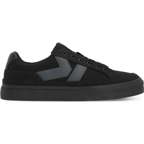 Zapatillas Kappa Urbanas Unisex Authentic Sejong 2 color negro | Platanitos