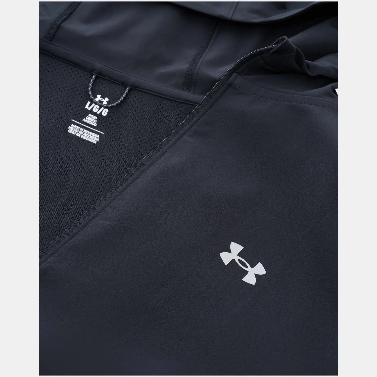 Under Armour Casaca Under Armour Running Hombre Velociti Storm Hooded Con Capucha color negro | Platanitos