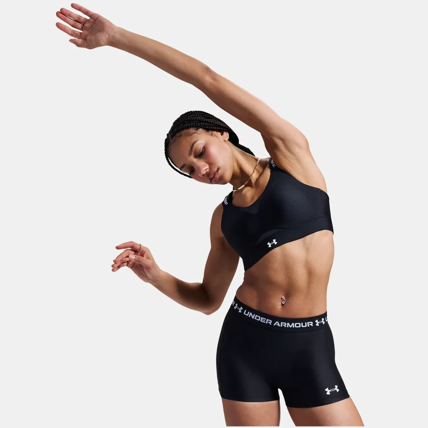 Under Armour Short Under Armour Training Mujer Heatgear Shorty color negro | Platanitos