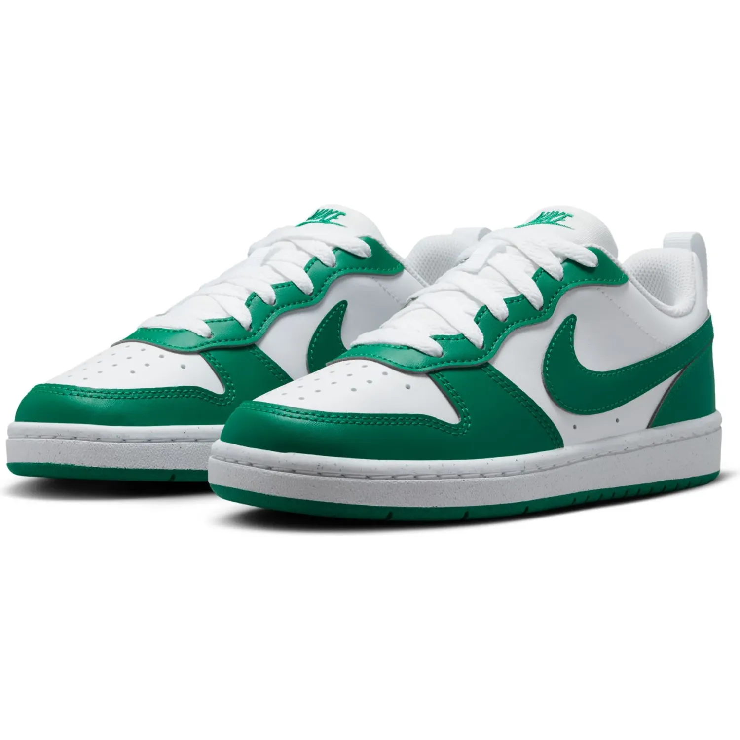 Zapatillas Nike Urbanas Juvenil Court Borough Low Recraft color blanco | Platanitos