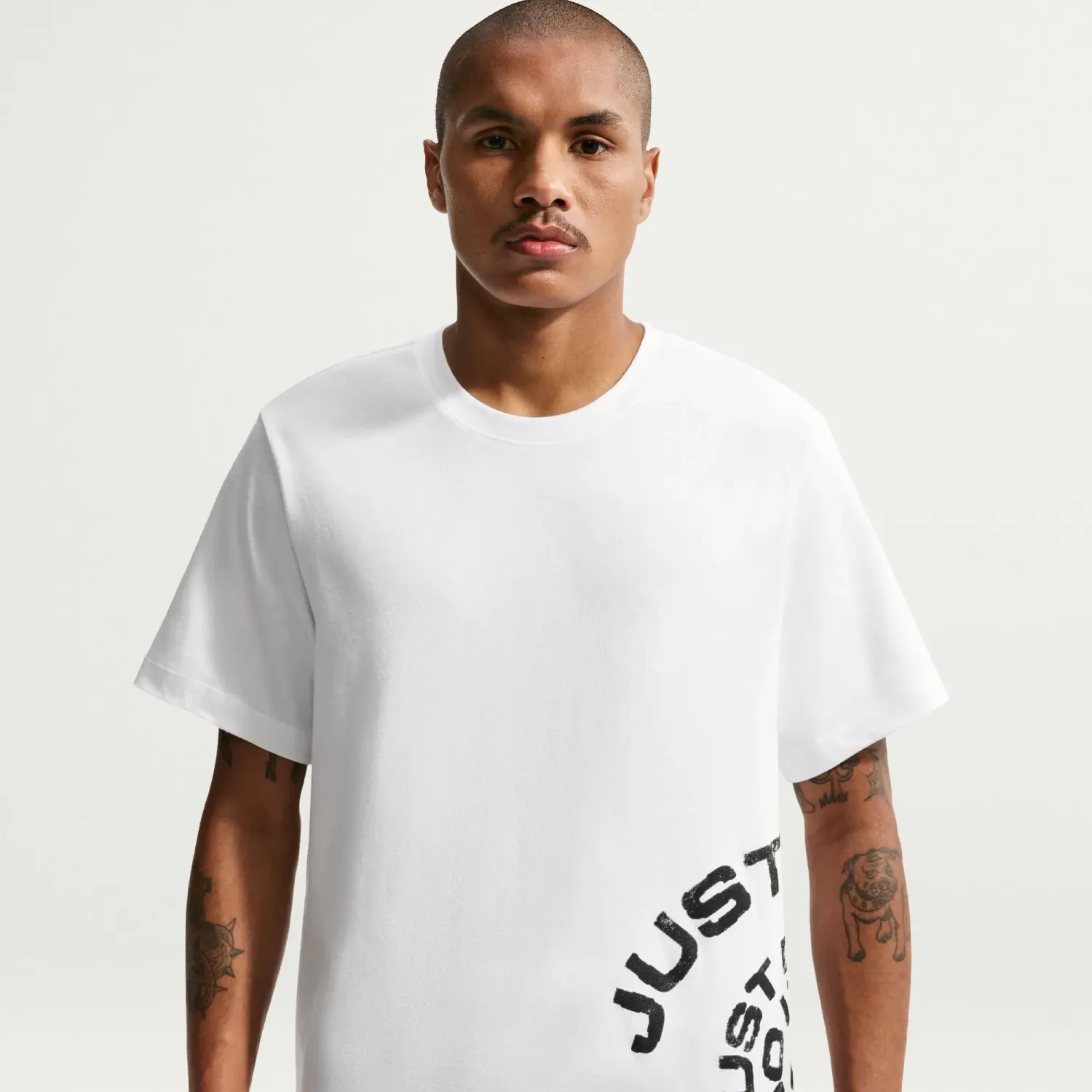 Nike Polo Nike Deportivo Unisex U Nsw Tee Std Spiral Jdi color blanco | Platanitos