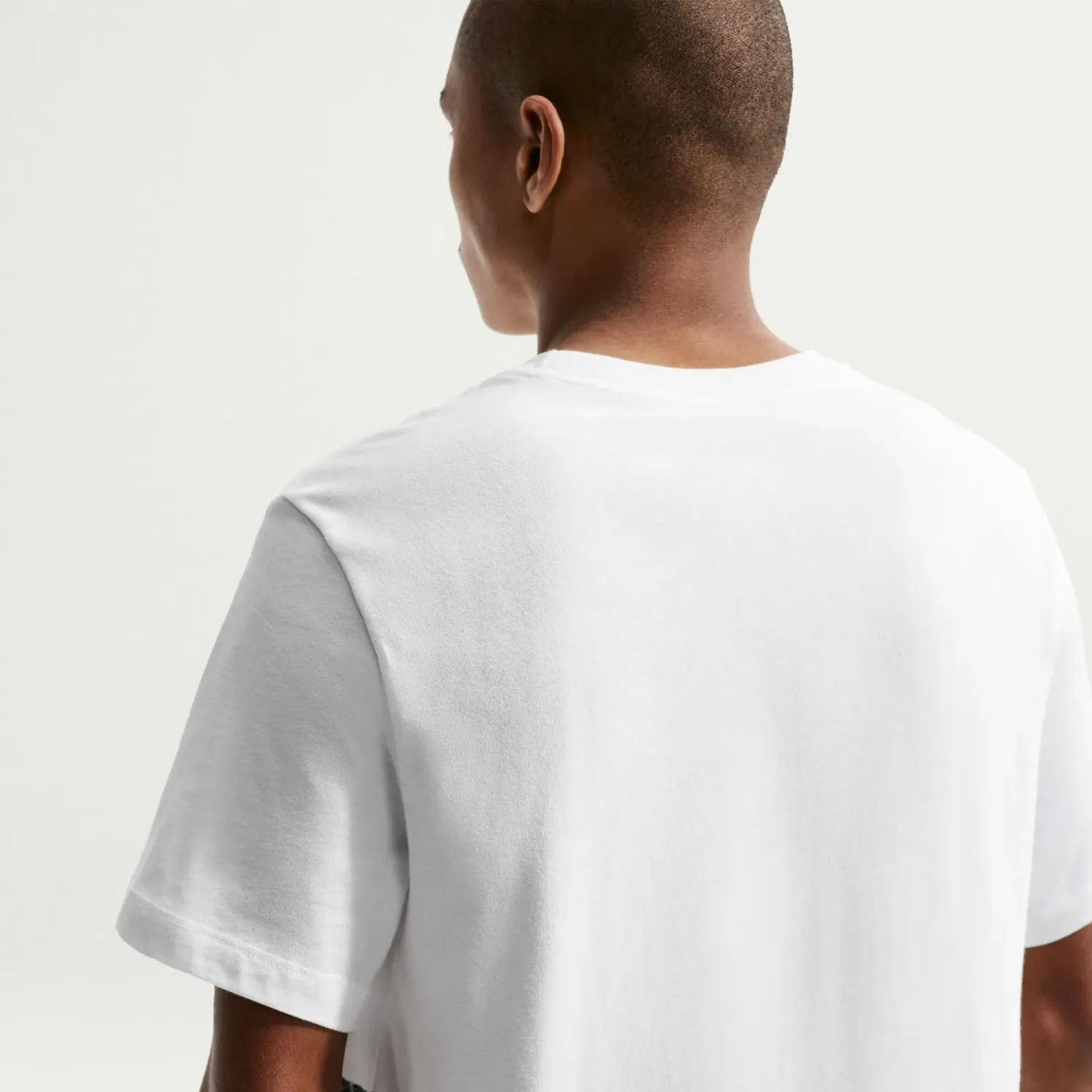 Nike Polo Nike Deportivo Unisex U Nsw Tee Std Spiral Jdi color blanco | Platanitos