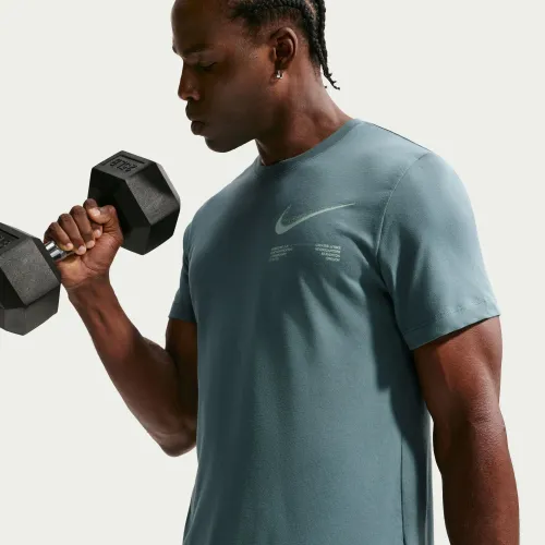 Polo Nike Training Hombre M Nk Df Tee Std Hbr Su26 color negro | Platanitos