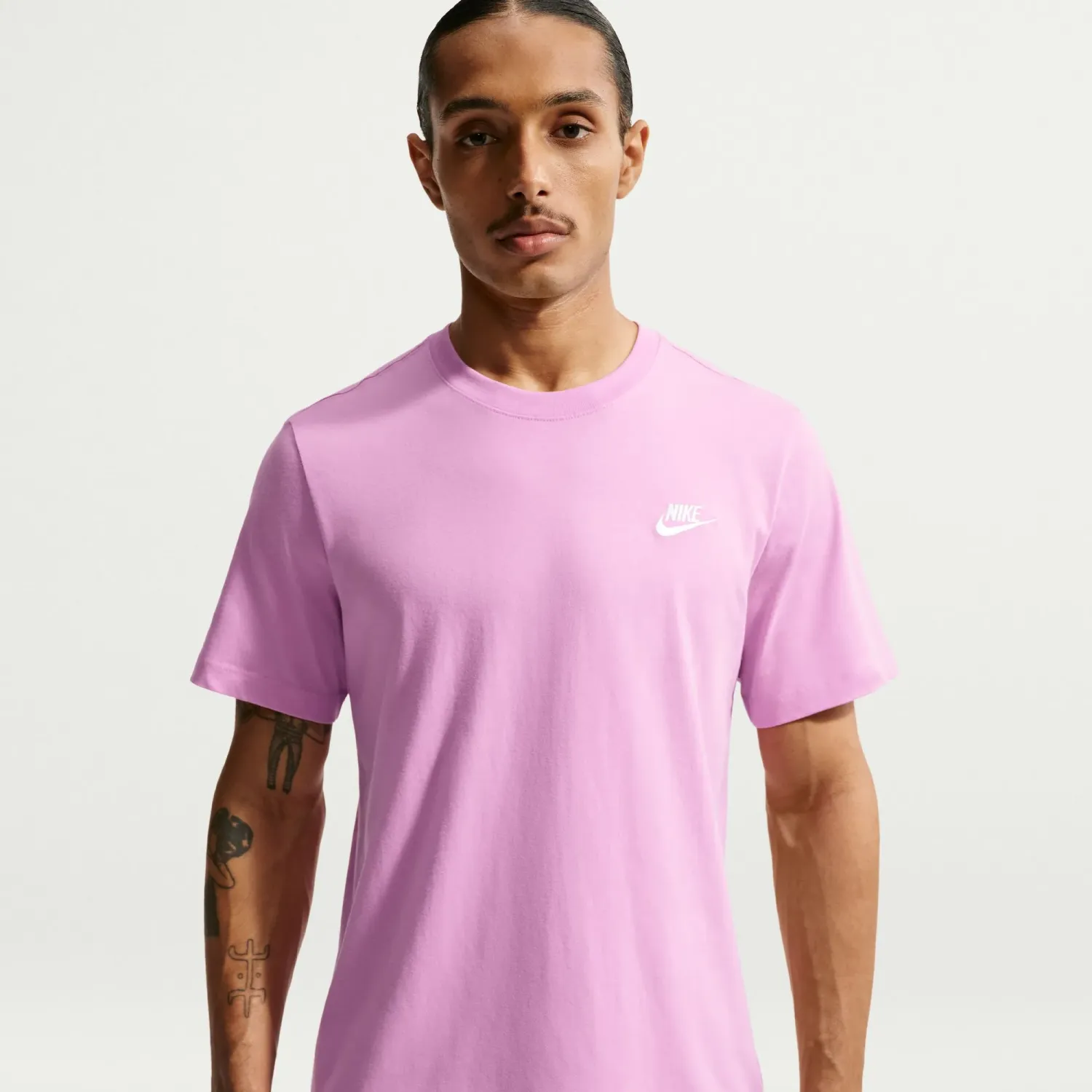 Nike Polo Nike Sportswear Hombre Club color rosado | Platanitos