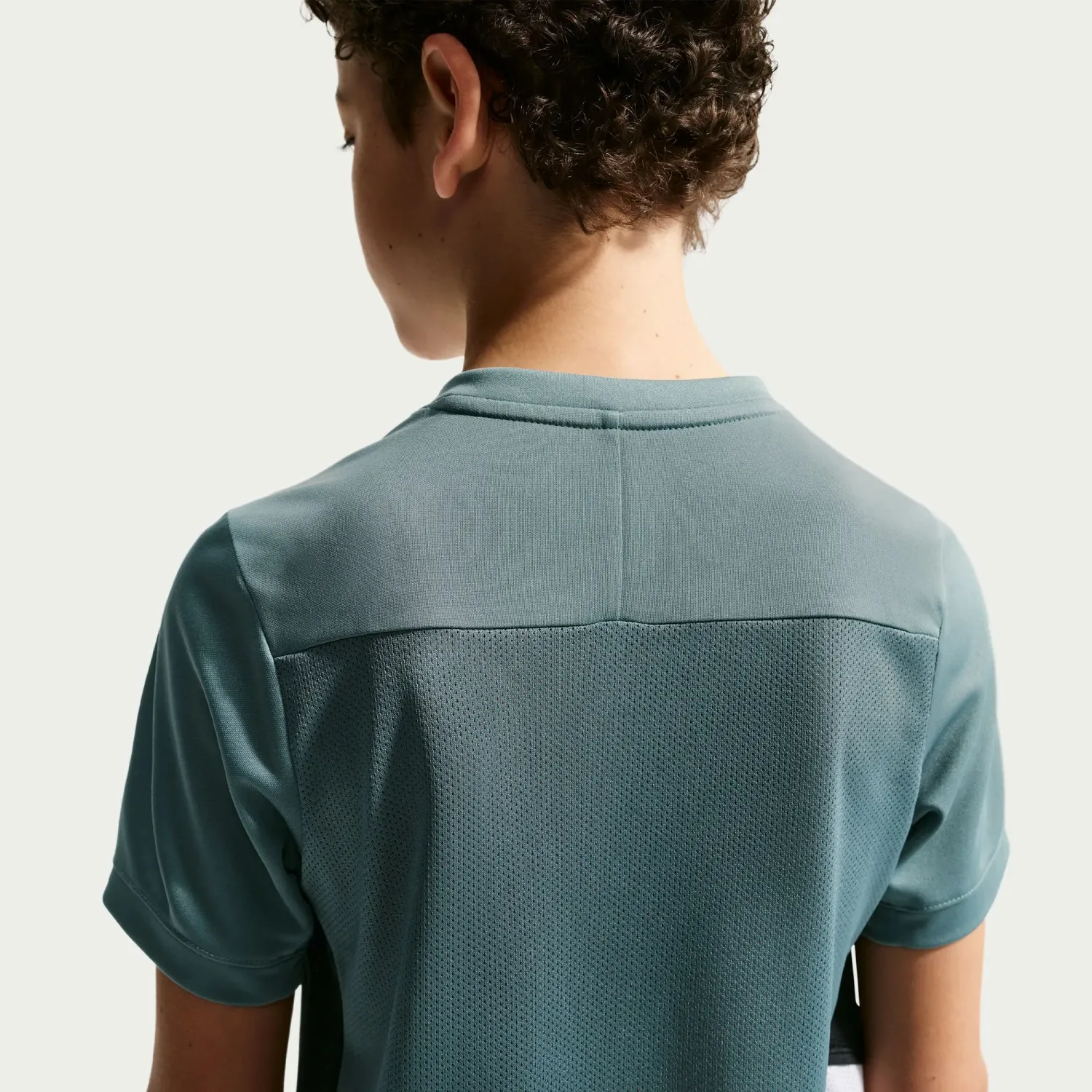 Camiseta Nike Futbol Niños Dri-Fit Academy color negro | Platanitos