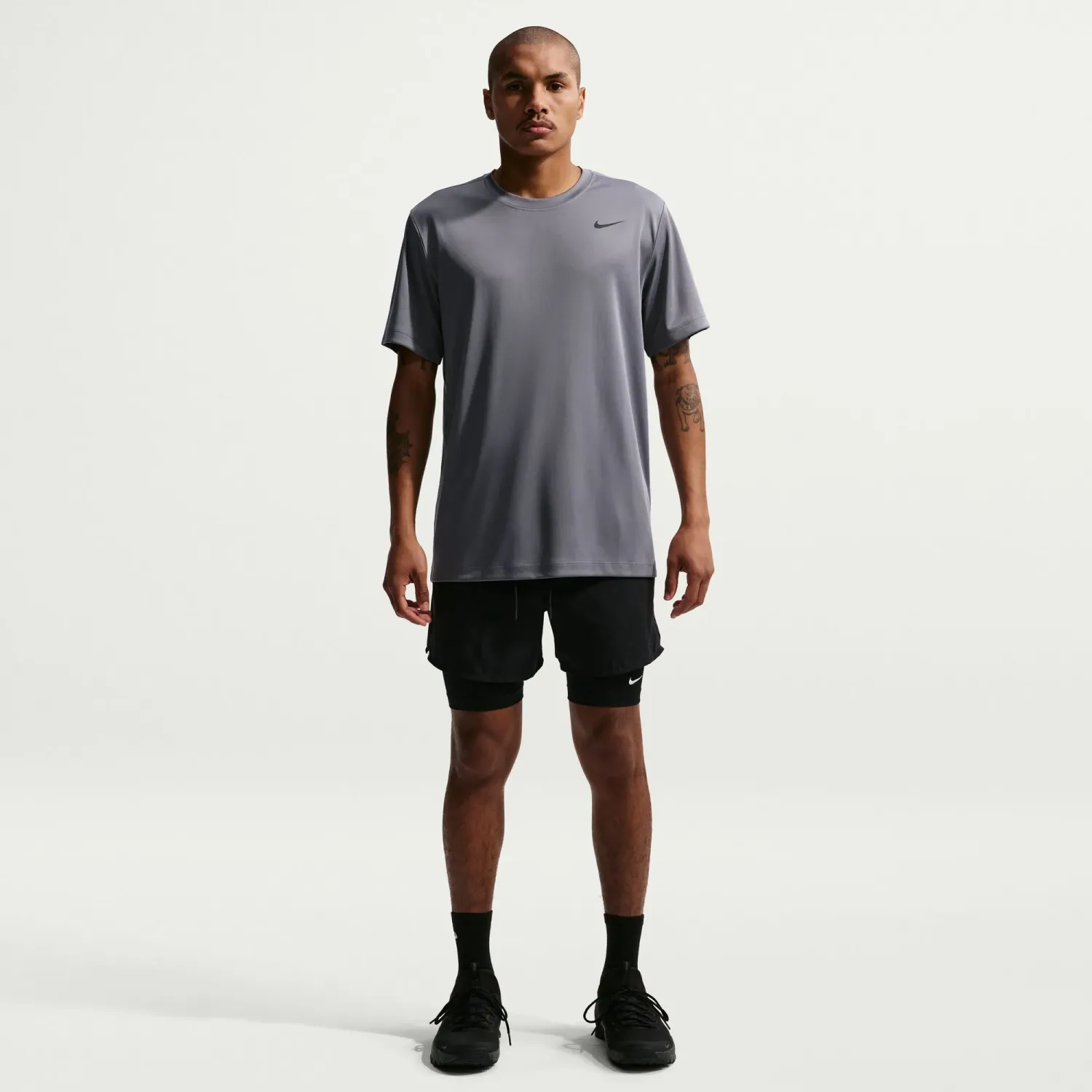 Nike Polo Nike Training Hombre Dri-Fit Standard Fit Flex color gris | Platanitos