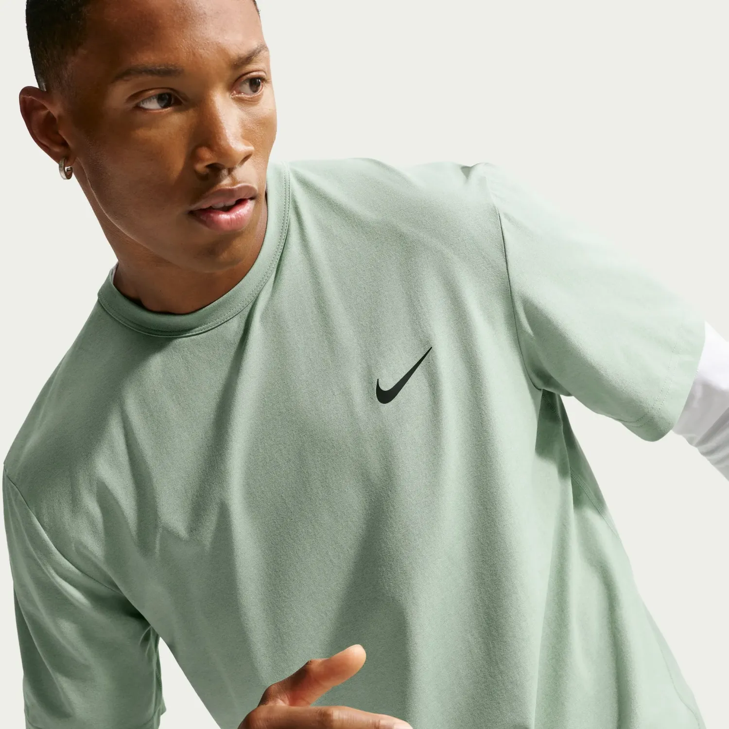 Nike Polo Nike Training Hombre Dri-Fit Uv Hyverse color gris | Platanitos