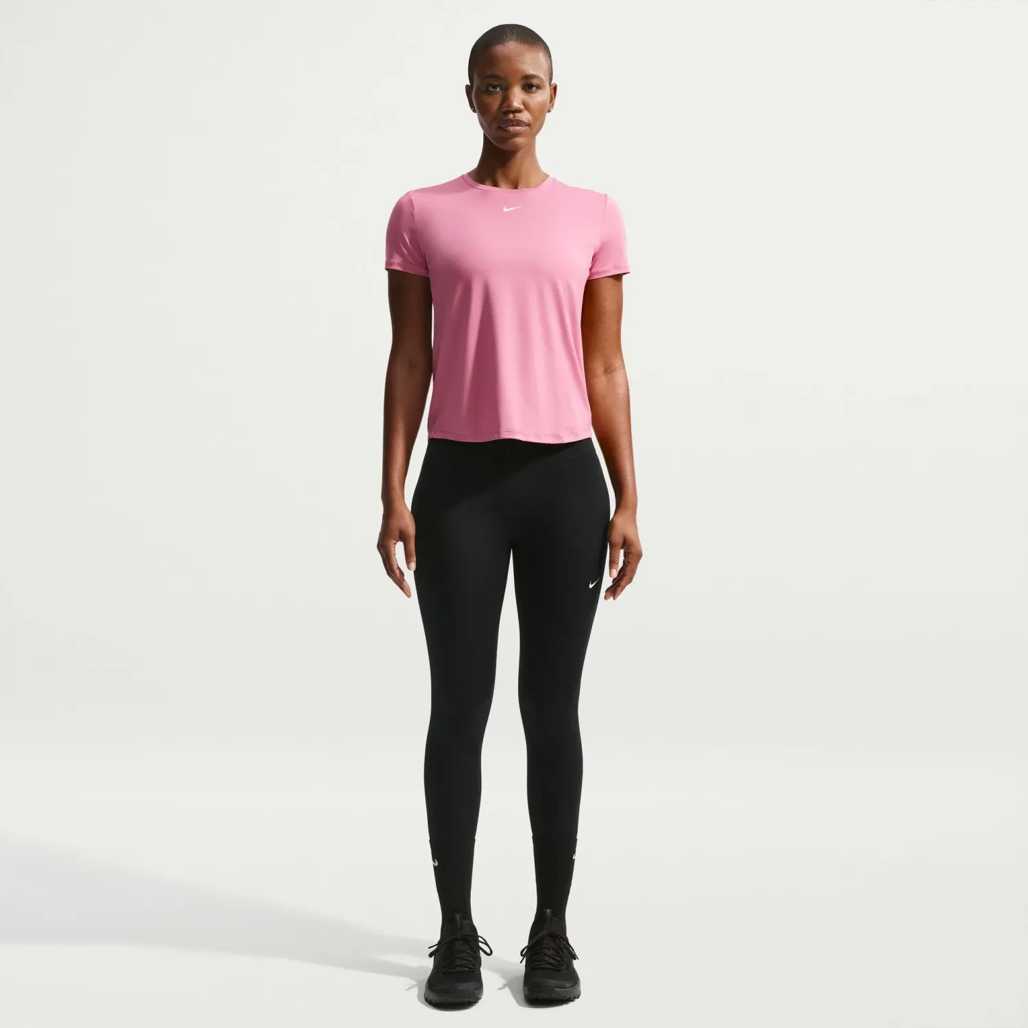 Nike Polo Nike Training Mujer Dri-Fit One Classic color rosa | Platanitos