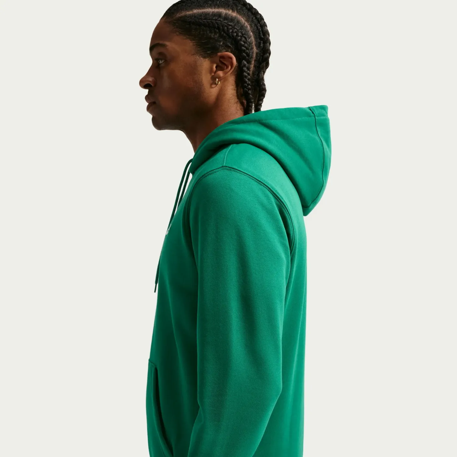 Polera Nike Sportswear Hombre Club Fleece color verde | Platanitos