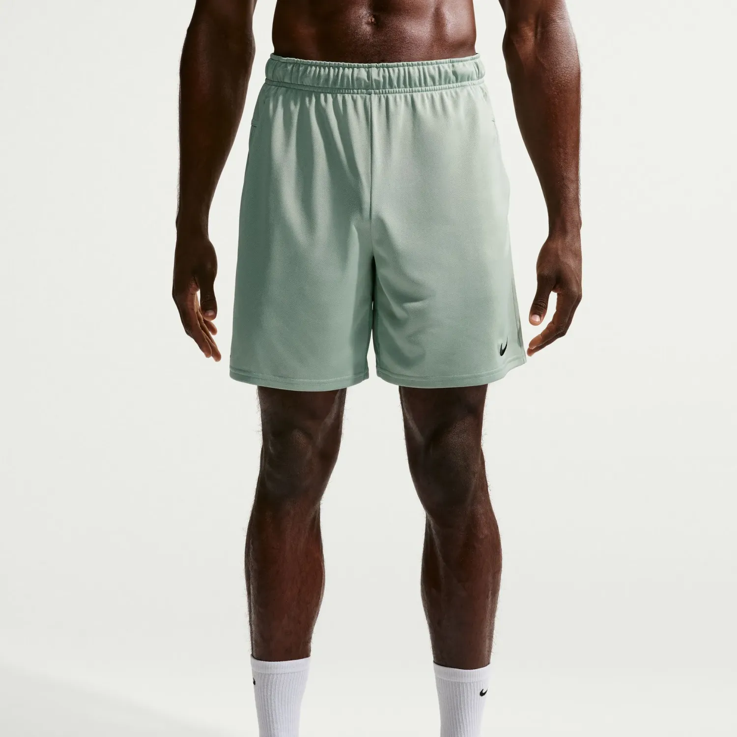 Nike Short Nike Training Hombre Dri-Fit Totality 7 color verde cl | Platanitos