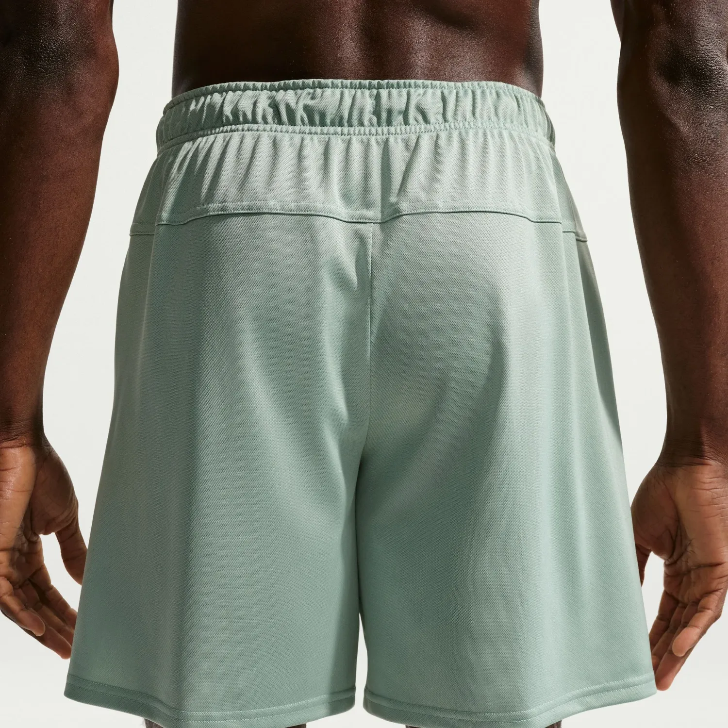 Nike Short Nike Training Hombre Dri-Fit Totality 7 color verde cl | Platanitos
