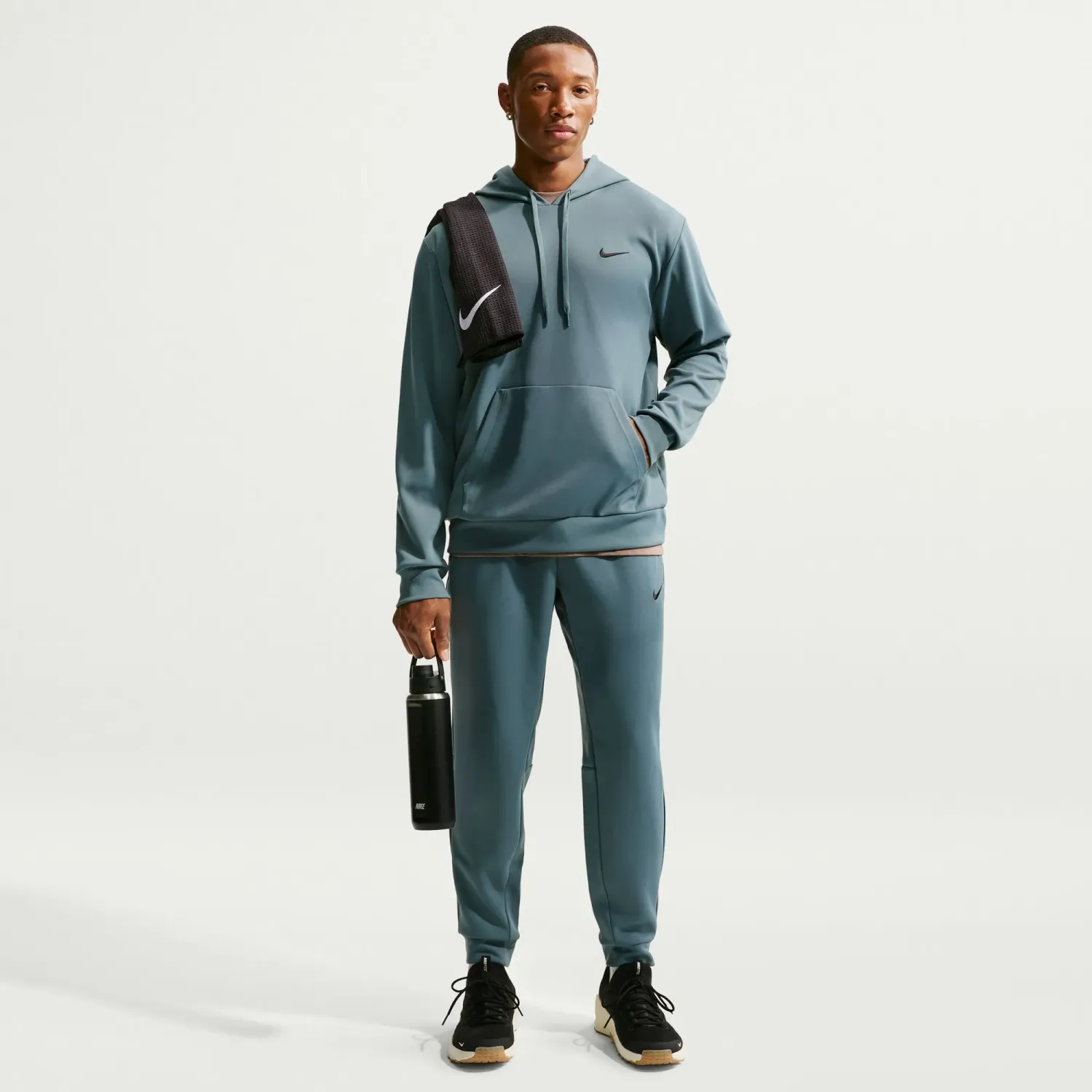 Nike Conjunto Nike Training Hombre Hyverse Dri-Fit Uv Fleece Pullover Hoodie color verde | Platanitos
