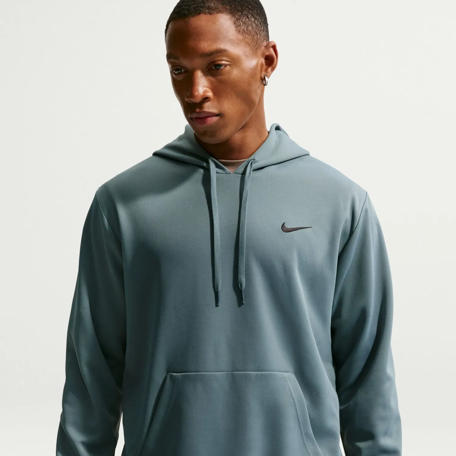 Nike Conjunto Nike Training Hombre Hyverse Dri-Fit Uv Fleece Pullover Hoodie color verde | Platanitos