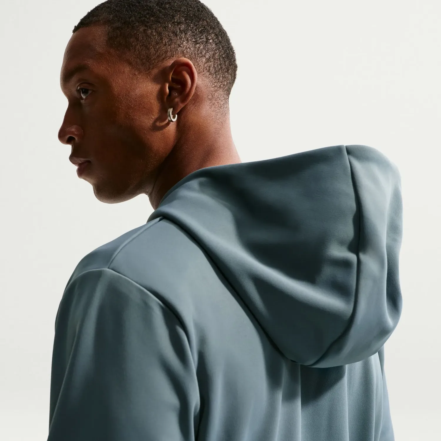 Nike Conjunto Nike Training Hombre Hyverse Dri-Fit Uv Fleece Pullover Hoodie color verde | Platanitos