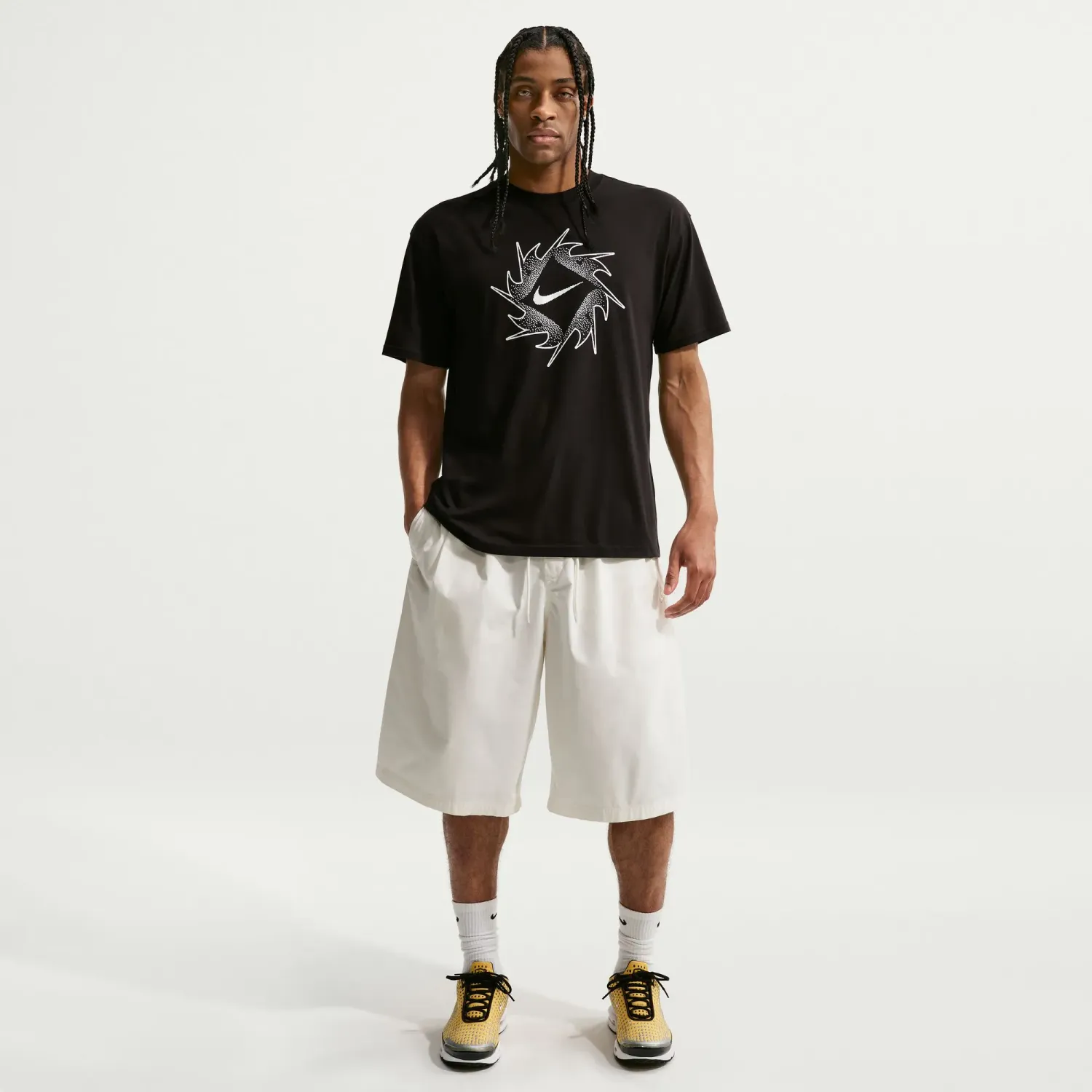 Nike Polo Nike Deportivo Unisex Sportswear Sunburst Swoosh color negro | Platanitos