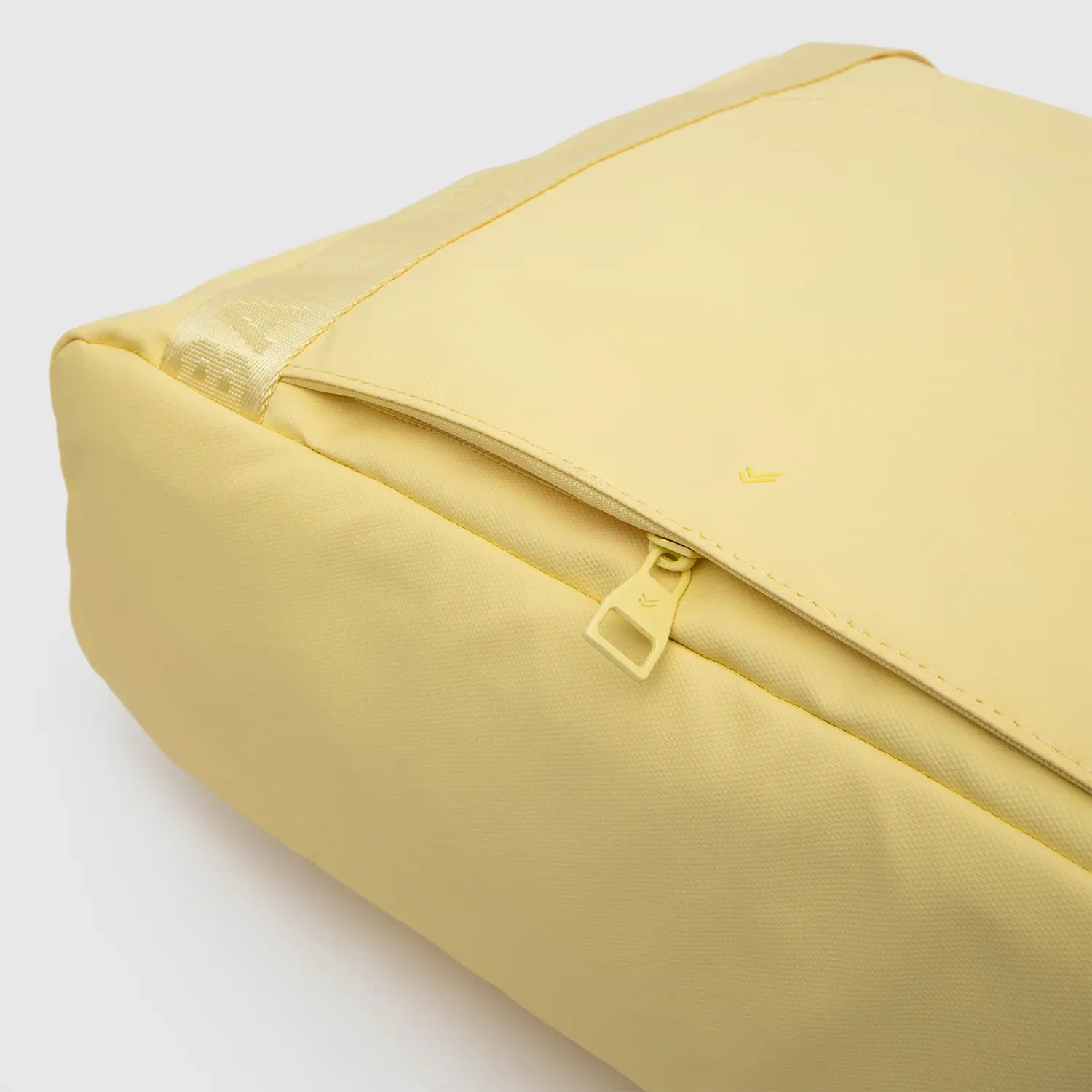 BUBBA BAGS Tote Bubba Bags Mujer Travel color amarillo | Platanitos