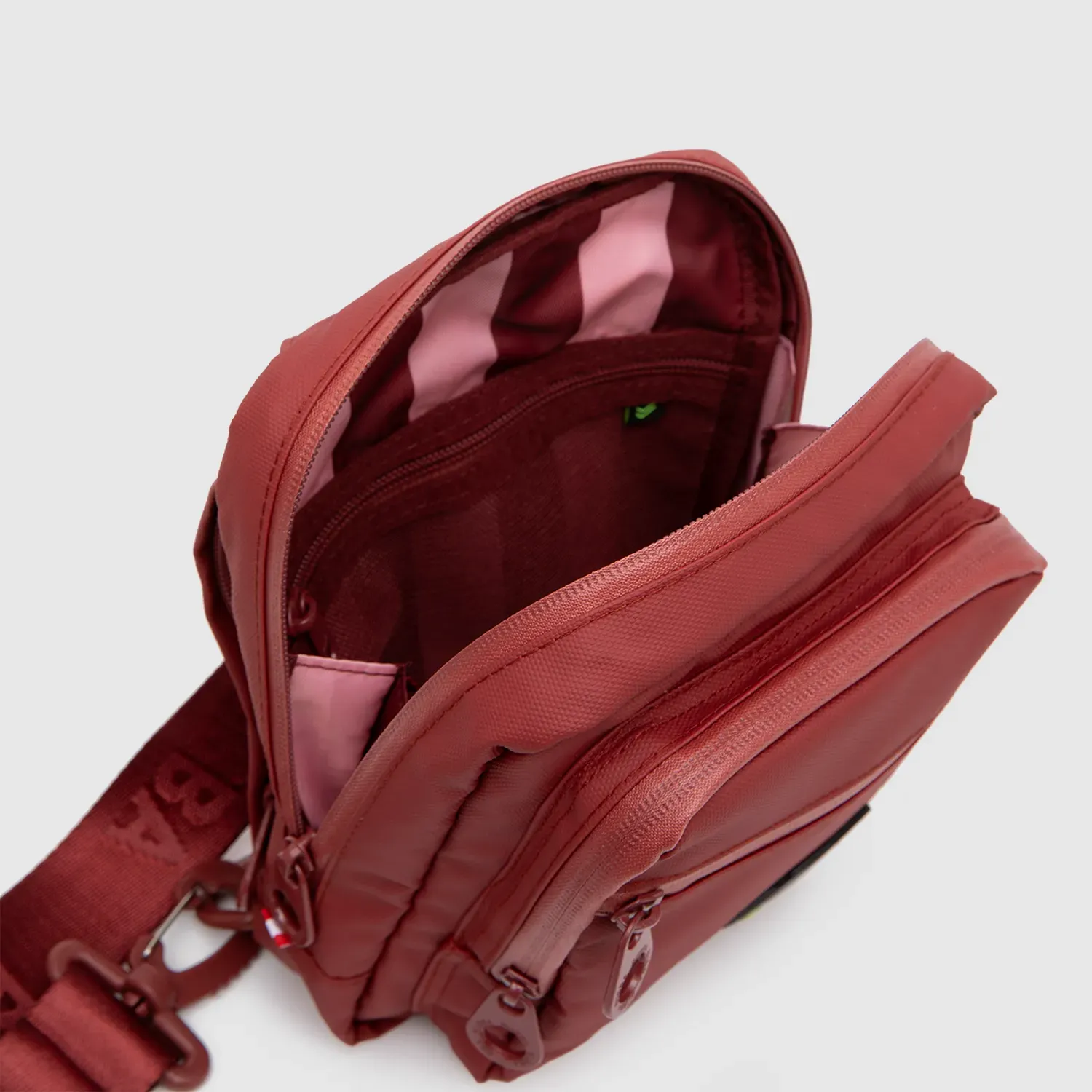 BUBBA BAGS Morral Bubba Bags Cruzado Mujer Travel color rojo | Platanitos