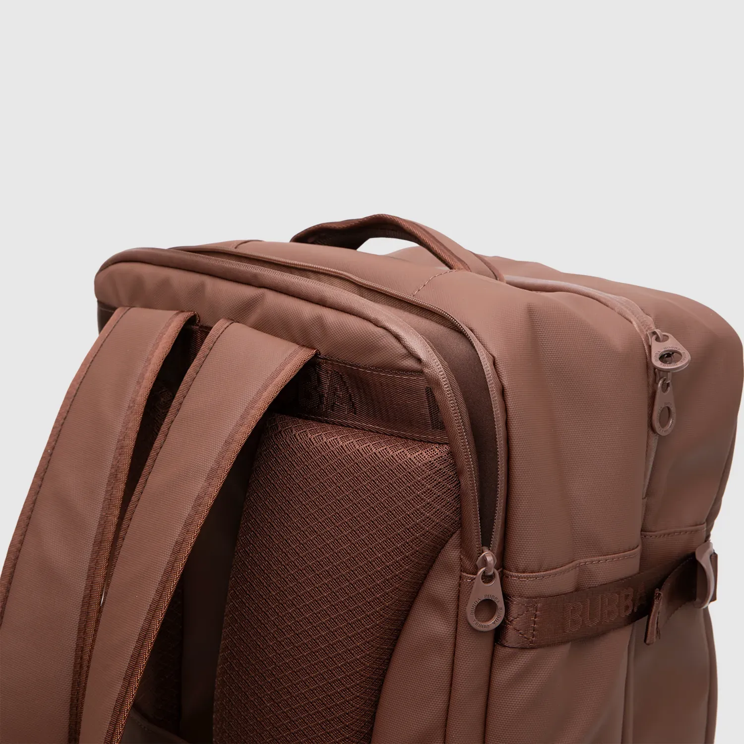 Mochila Bubba Bags Para Viaje Unisex Cabina Travel color marron | Platanitos