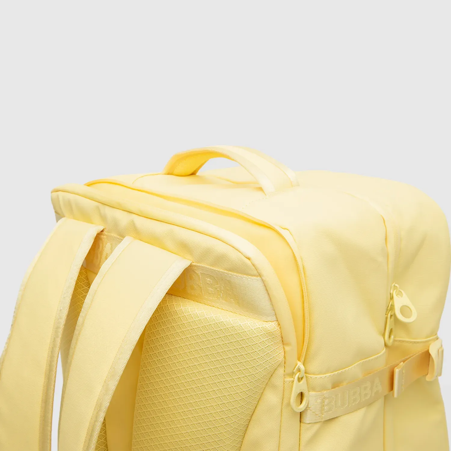 BUBBA BAGS Mochila Bubba Bags Para Viaje Unisex Cabina Travel color amarillo | Platanitos