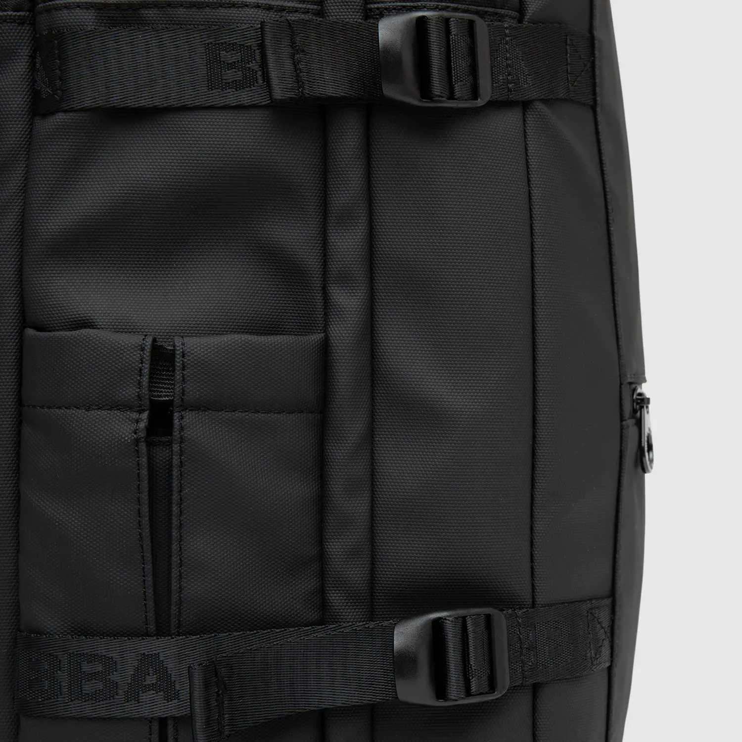 BUBBA BAGS Mochila Bubba Bags Para Viaje Unisex Personal Travel color negro | Platanitos