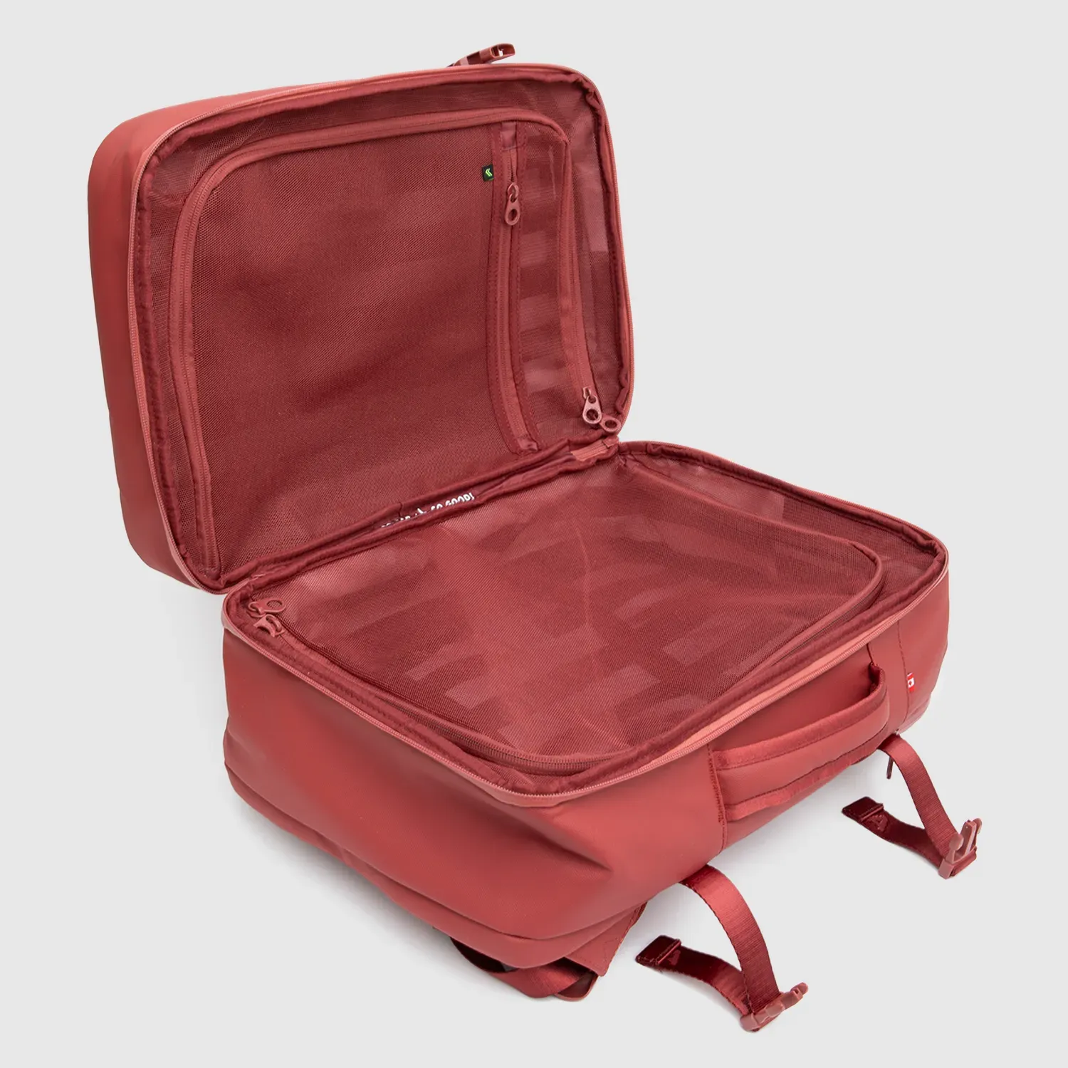 BUBBA BAGS Mochila Bubba Bags Para Viaje Unisex Personal Travel color rojo | Platanitos